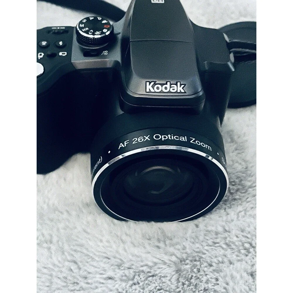 Kodak EasyShare Digital Camera Z981 - 14MP 26x Optical Zoom Black